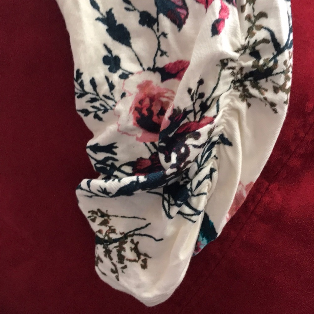 💙💙 Valentines Flower crop top - Picture 6 of 6